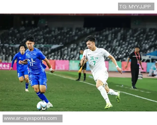 彭啸重返泰山队王钰栋对话成为焦点引发关注